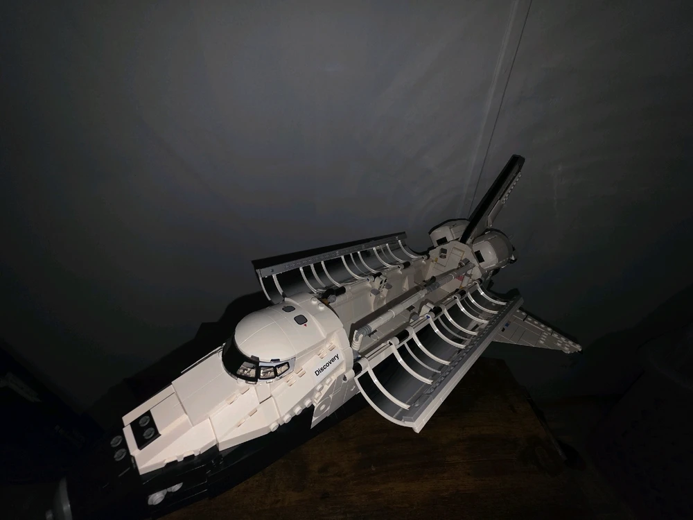 Gambar diunggah dening Clinton Parks