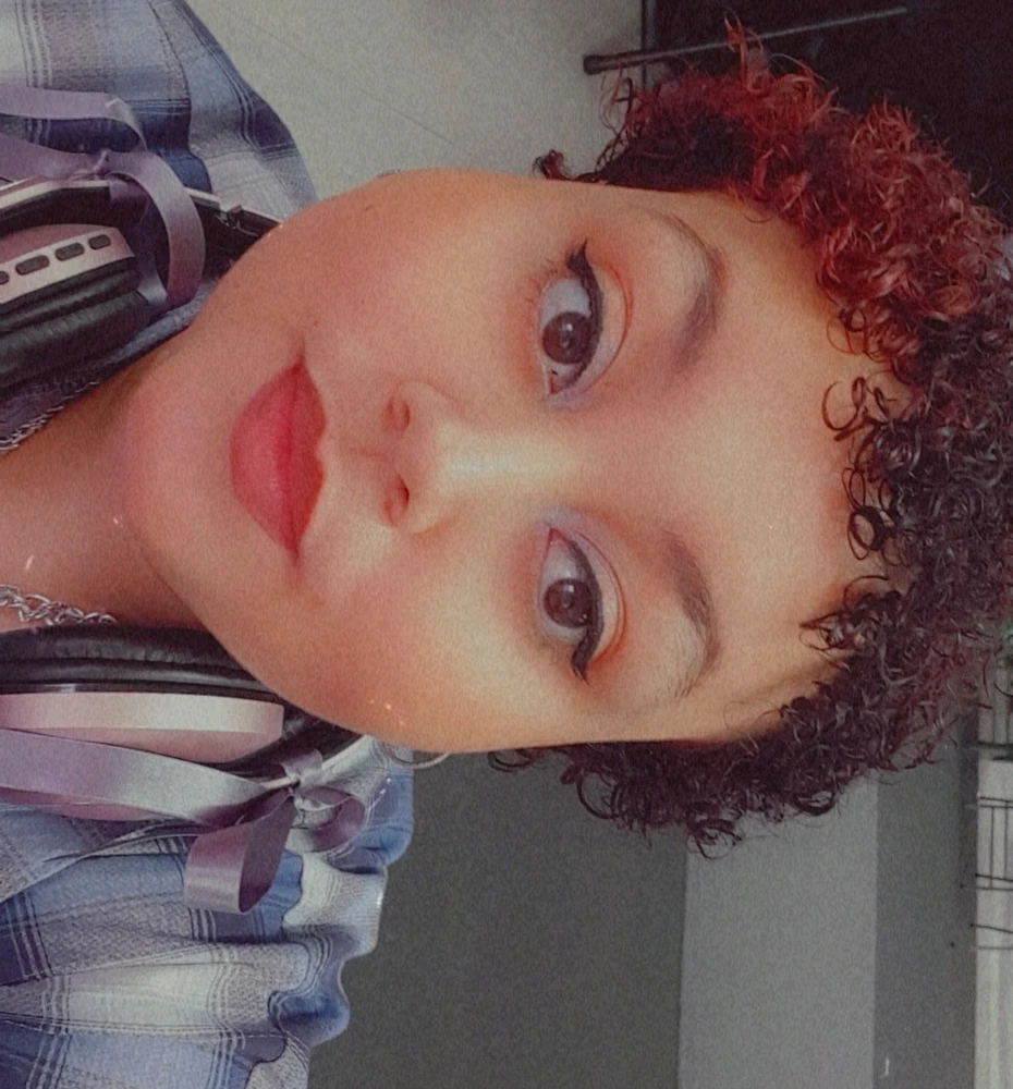 GIF uploaded by Jade Moyes