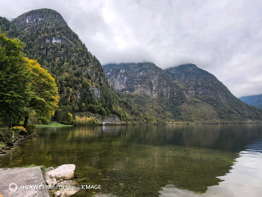 Let life slow down and enjoy small mome
-A Trip to the Austrian Lake District