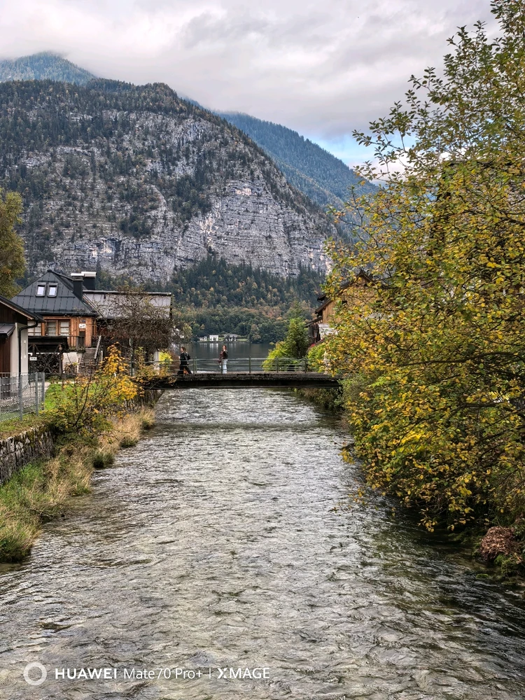 Let life slow down and enjoy small mome
-A Trip to the Austrian Lake District