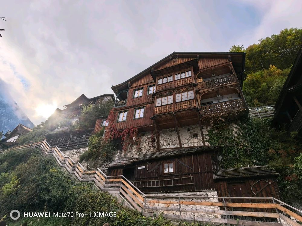 Let life slow down and enjoy small mome
-A Trip to the Austrian Lake District