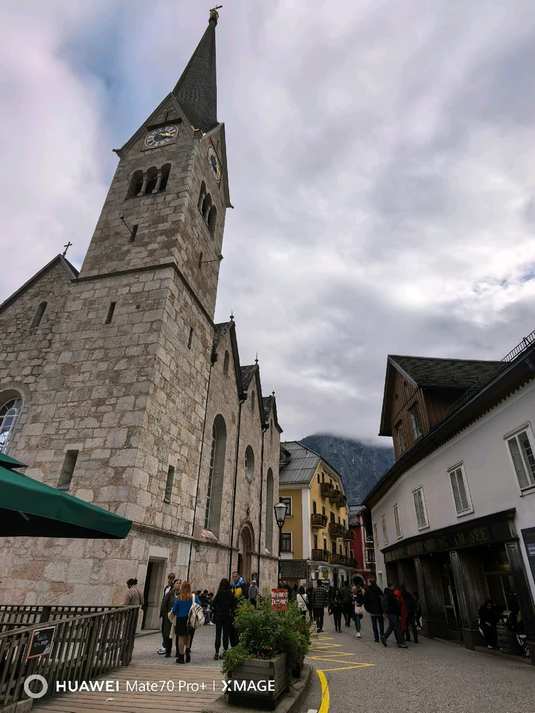 Let life slow down and enjoy small mome
-A Trip to the Austrian Lake District