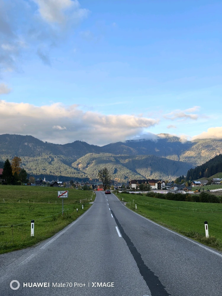 Let life slow down and enjoy small mome
-A Trip to the Austrian Lake District