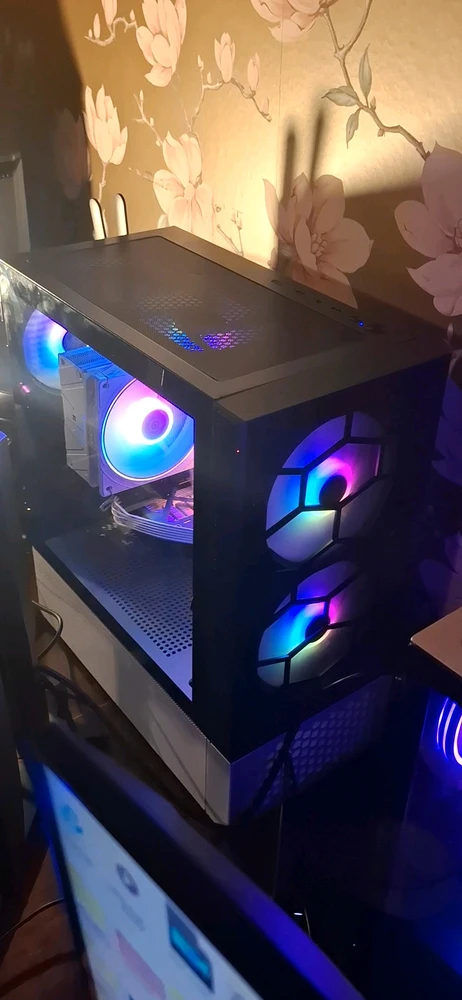 GIF uploaded by Daniel