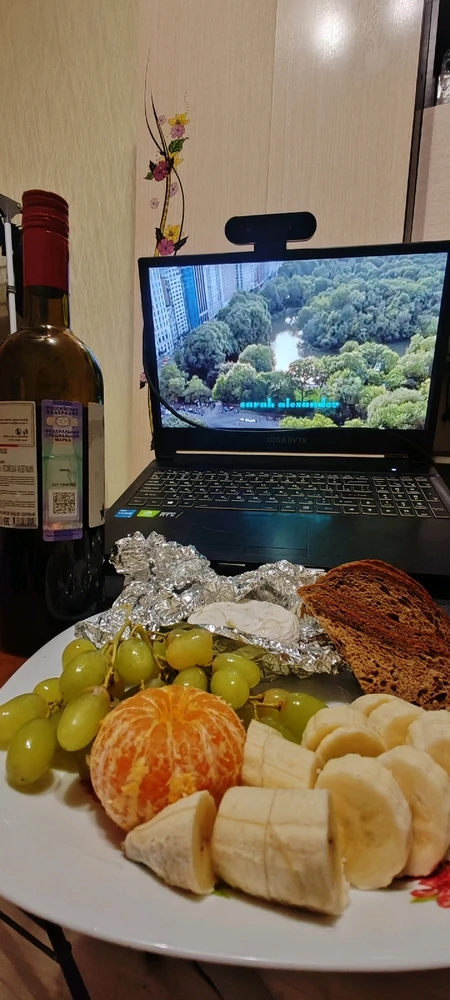 GIF загрузил Anna