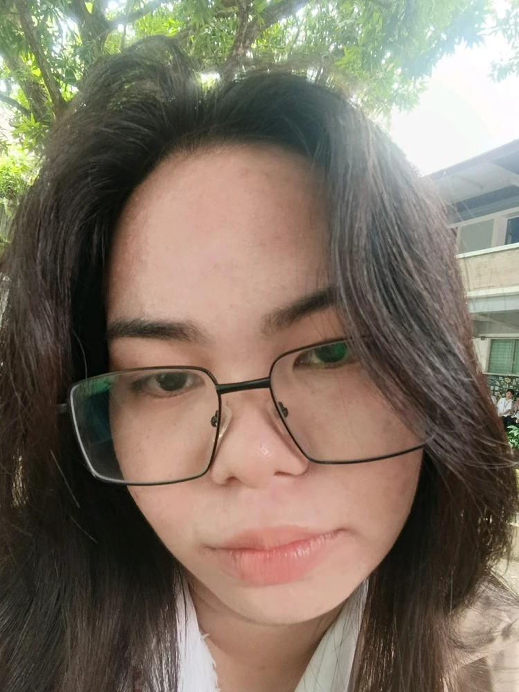 GIF uploaded by Ella