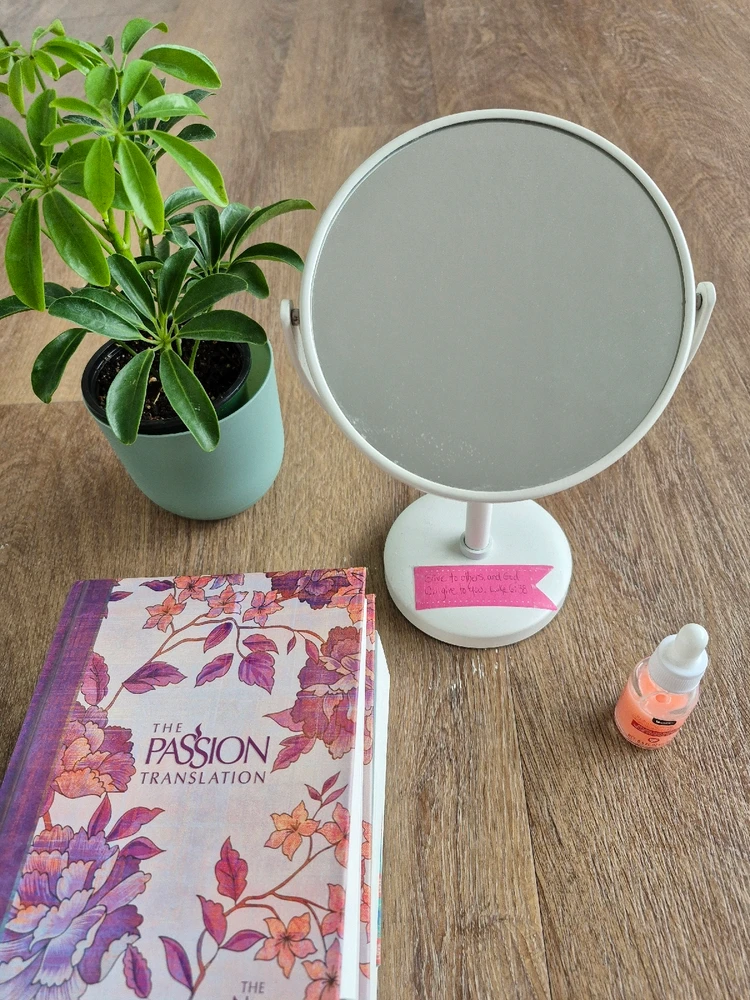 GIF uploaded by Aekaterini