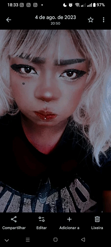 Só queria alguém pra conversar, trocar memes, rir e talvez sair ^^