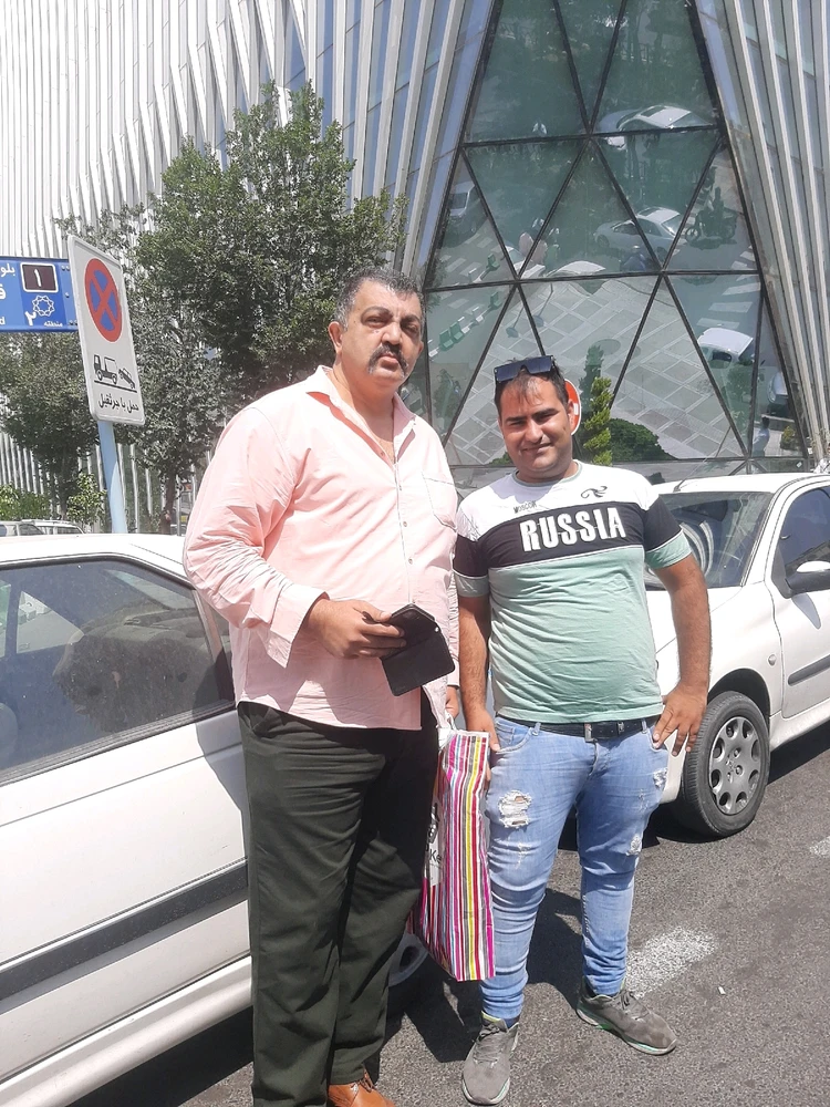 هنرمند جذاب آقا ایراندوست