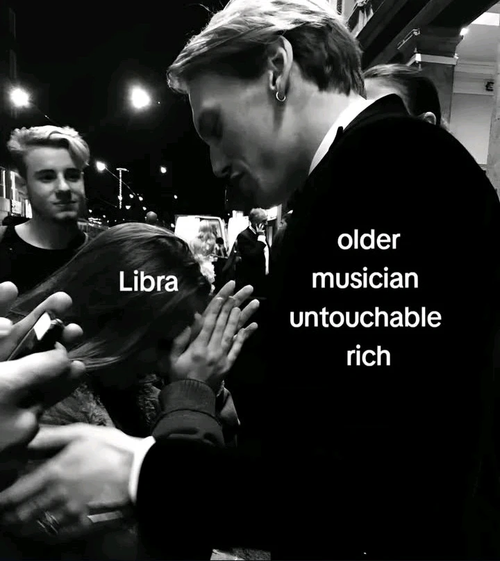 GIF uploaded by Daisy