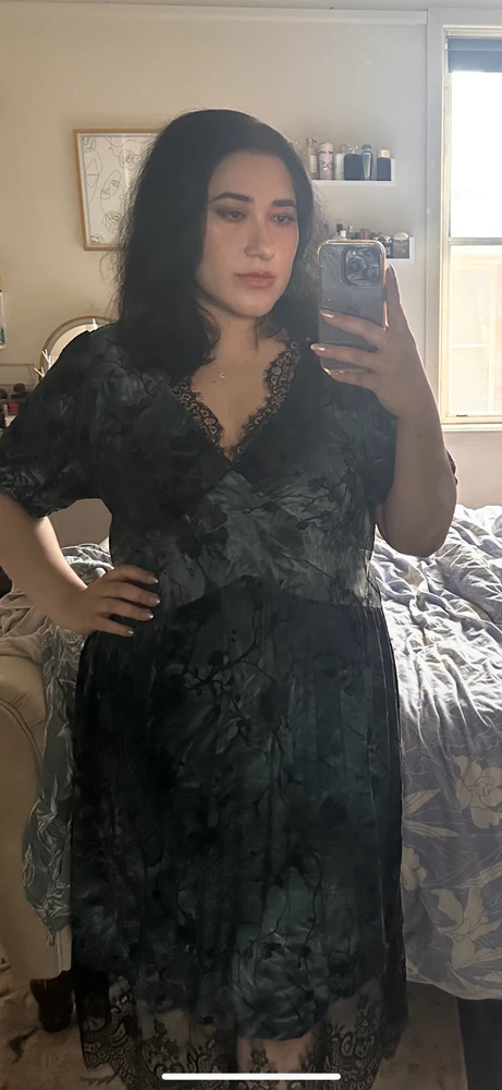 My daughter said I look like Wednesday’s mum today and I believe it’s a good thing. 😆😆