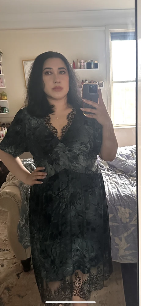 My daughter said I look like Wednesday’s mum today and I believe it’s a good thing. 😆😆