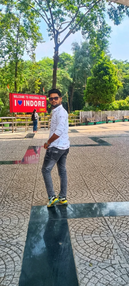 GIF gi-upload ni Praveen kanade