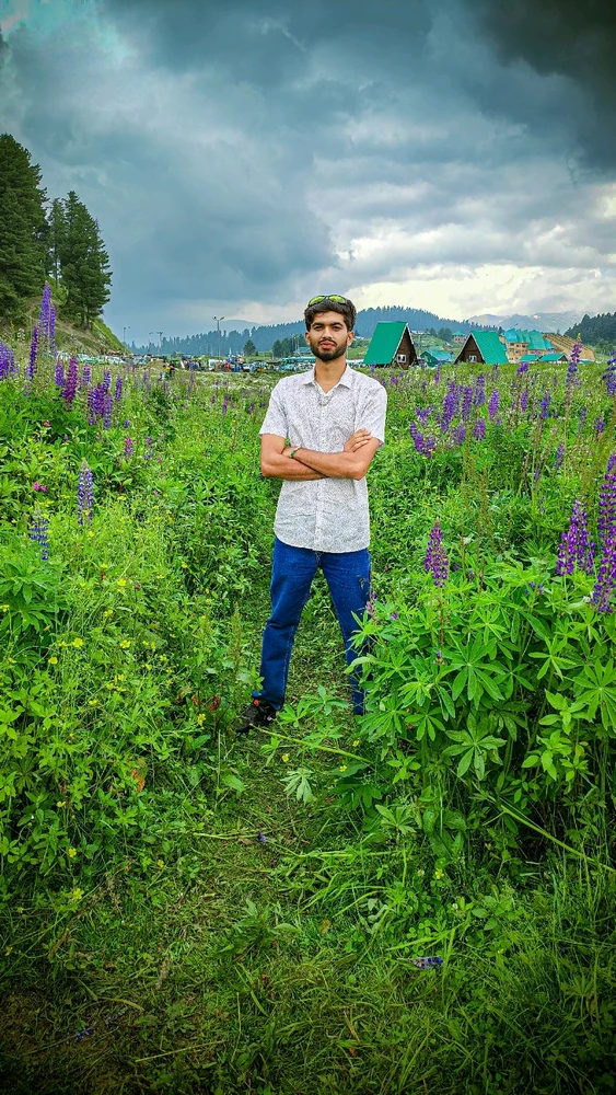 Gi-upload ni Neeraj bhagat ang hulagway