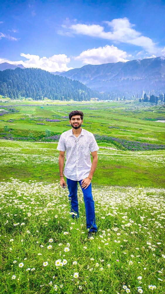 Gi-upload ni Neeraj bhagat ang hulagway