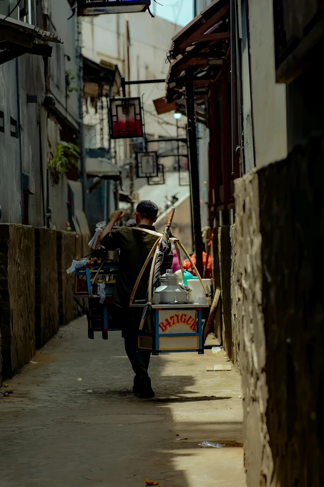 Street Photography Jalan Suryakencana Bogor