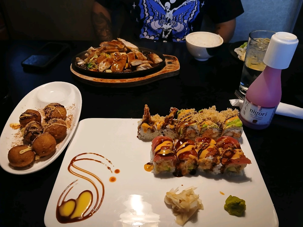 GIF uploaded by Mariana