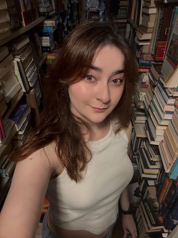 who else loves chaotic bookstores?