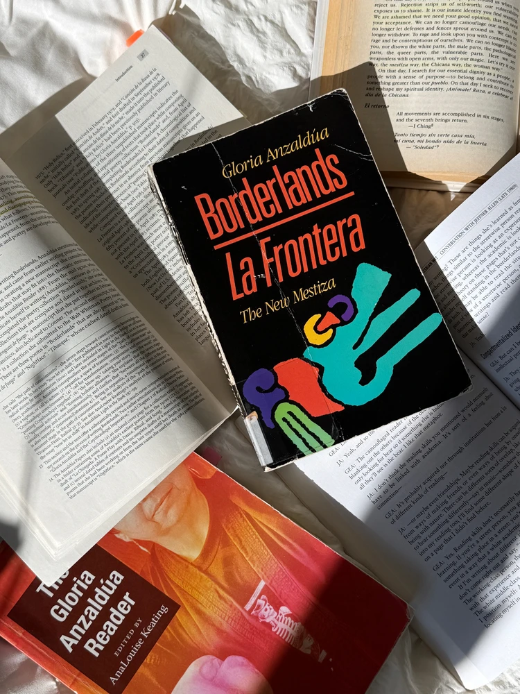 GIF diunggah dening eli