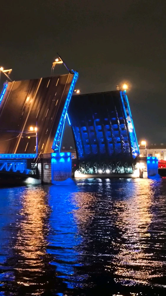 Ночная прогулка.