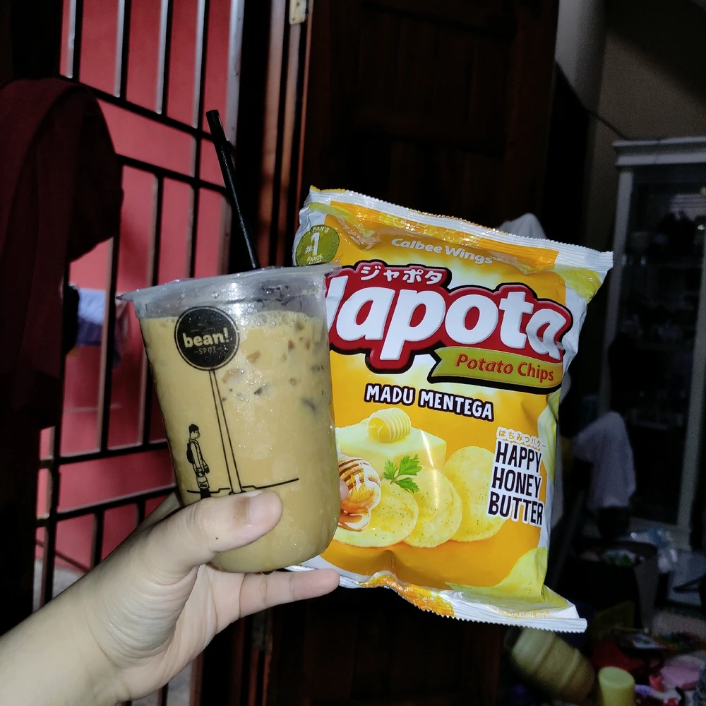 GIF diunggah oleh 𝚅𝙴𝙻𝙾𝚄𝚁𝙸𝚇