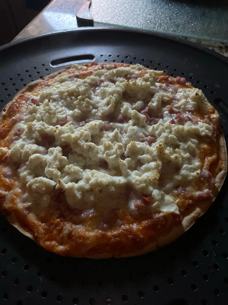 GIF uploaded by Dona