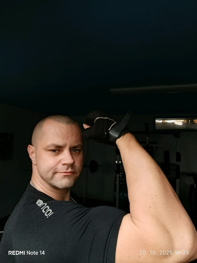 GIF naložil Blaž
