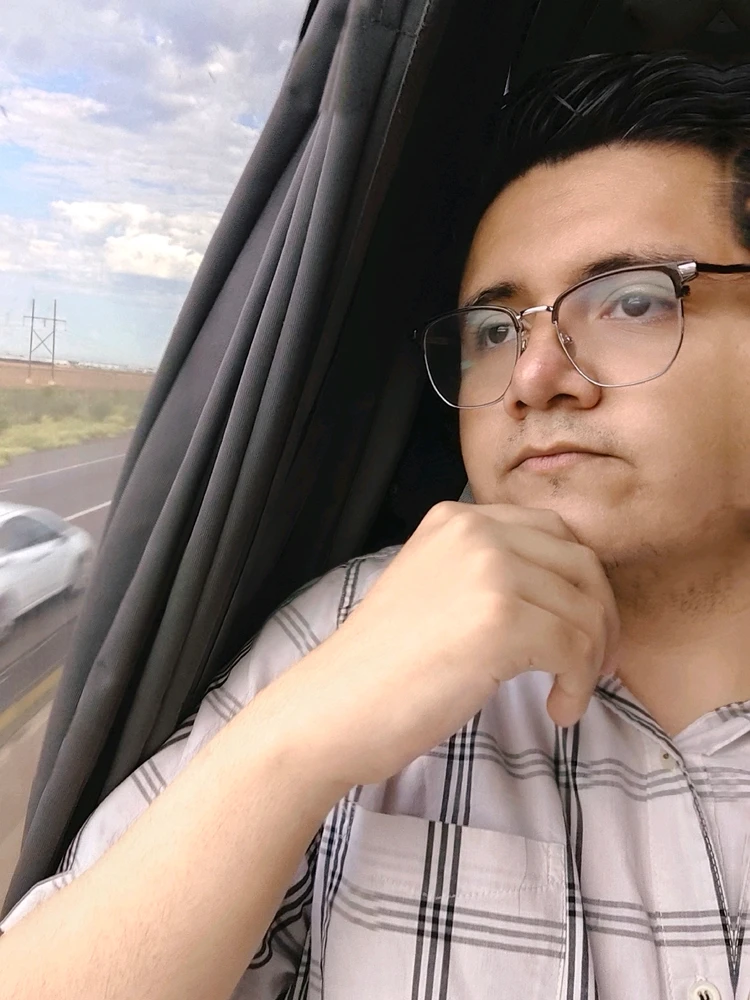 Ni modo, a veces toca salir un rato...