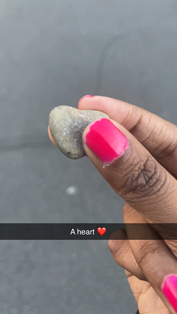 Have a great day everyone
If you think something bad is going to happen today maybe just think about how something is going to be good throughout the day🌻🌸