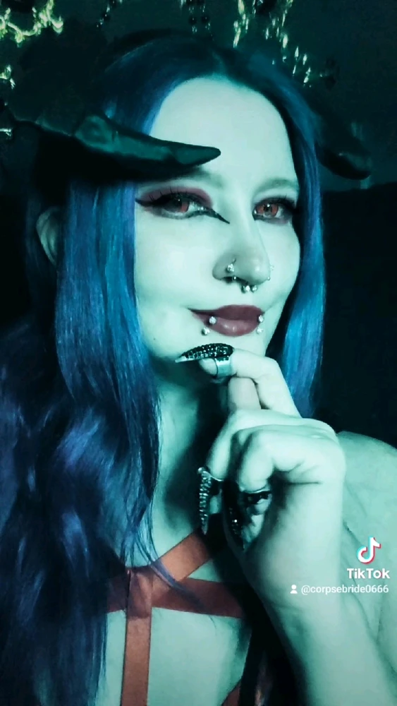 Alicia tarafından yüklenen GIF