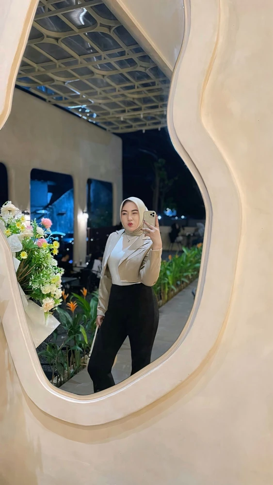 the cafe is very beautiful 😍