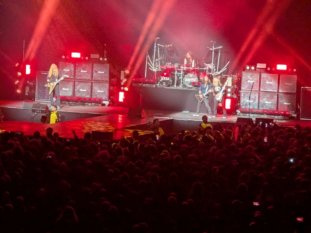 GIF diunggah dening Callum