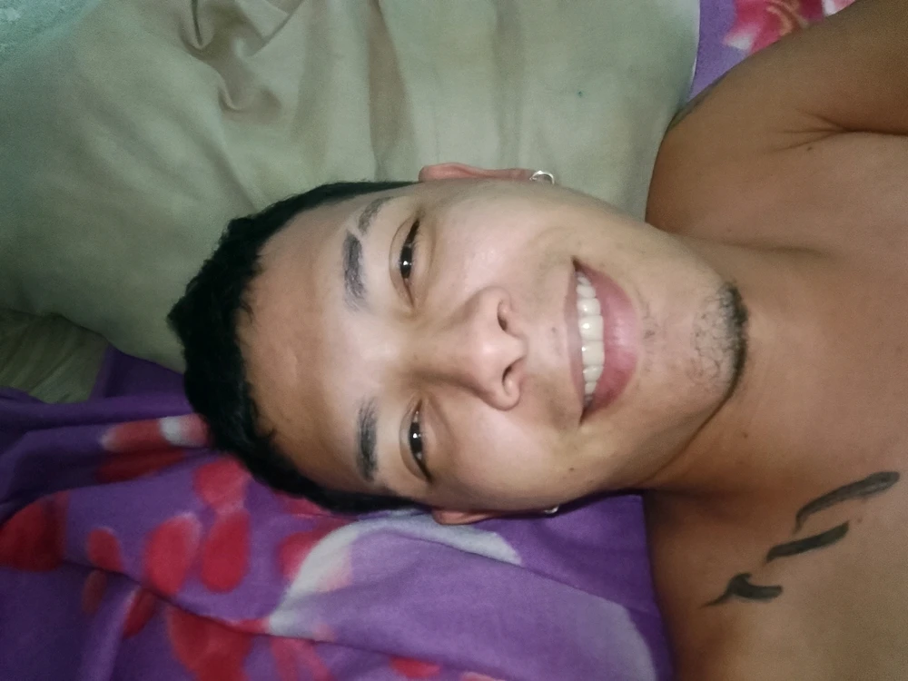 GIF gi-upload ni Lemar Wayne
