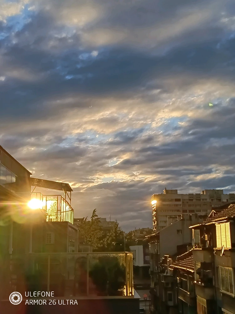 Качено от Деян Димитров