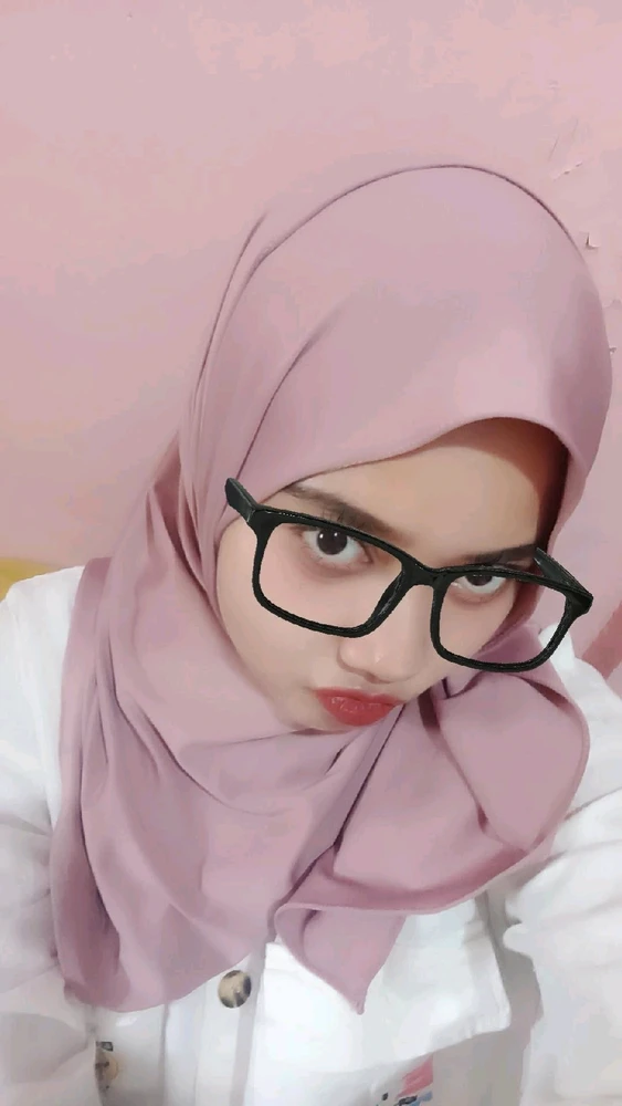 GIF diunggah oleh Syana