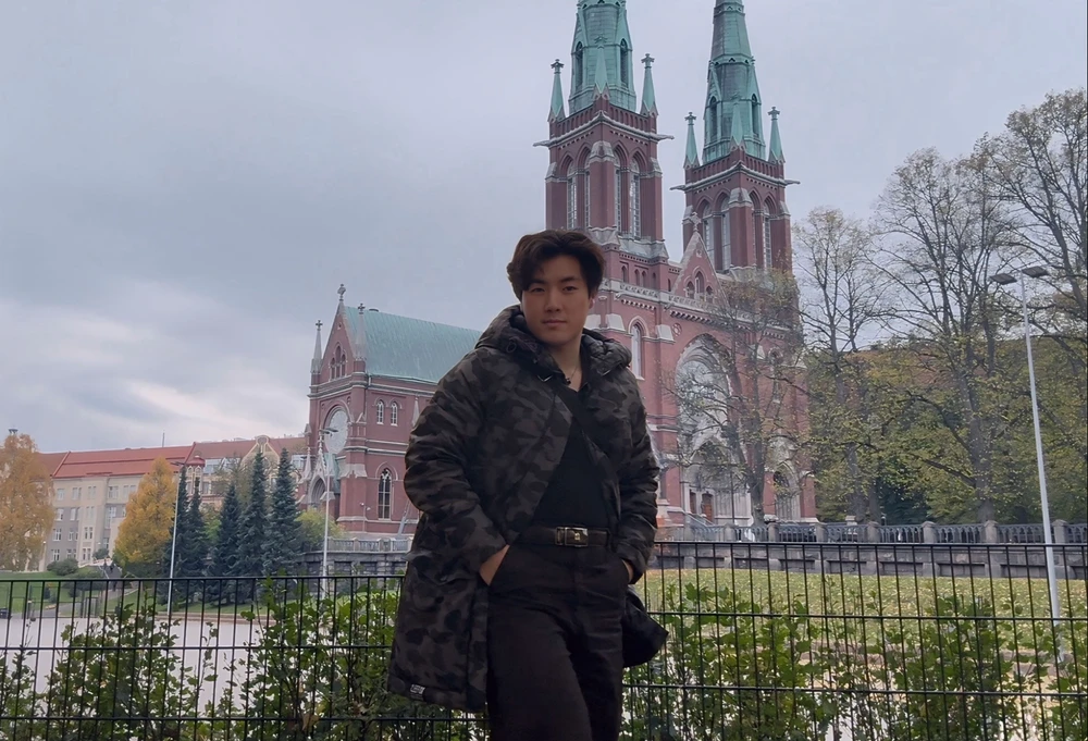 Gi-upload ni Henry ang hulagway