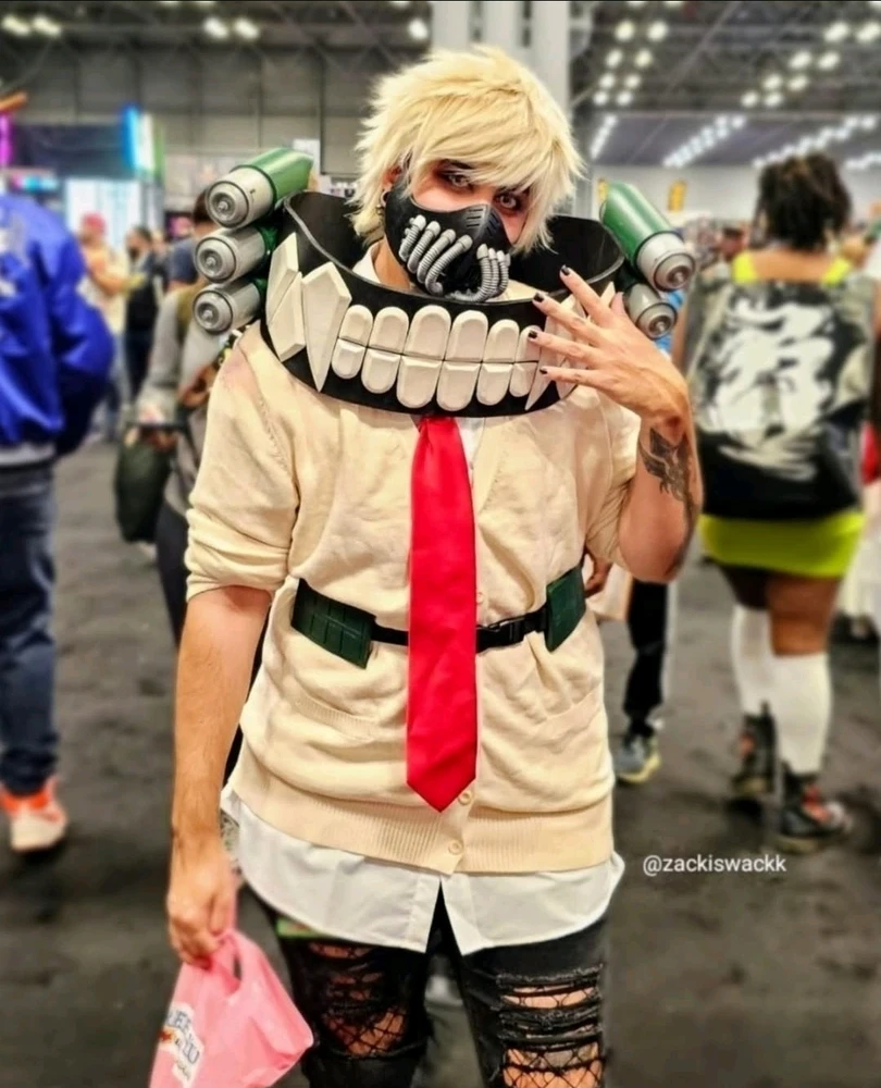 GIF tso los ntawm Zackary