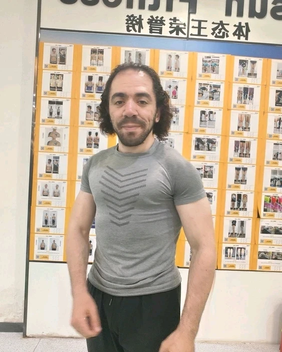 GIF uploaded by Tarek