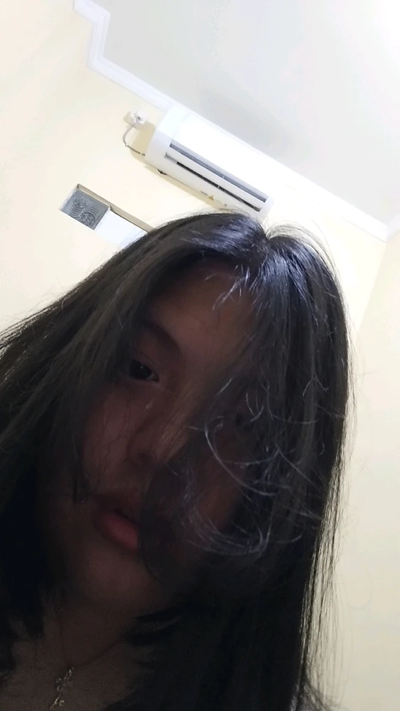 GIF gi-upload ni Chelsea