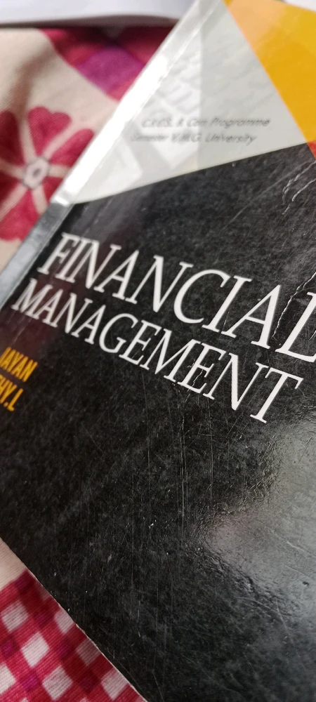 GIF uploaded by Divaa