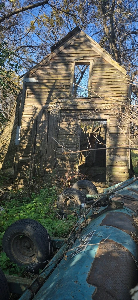 I wonder if the wood would be useful for crafting since its so weathered?