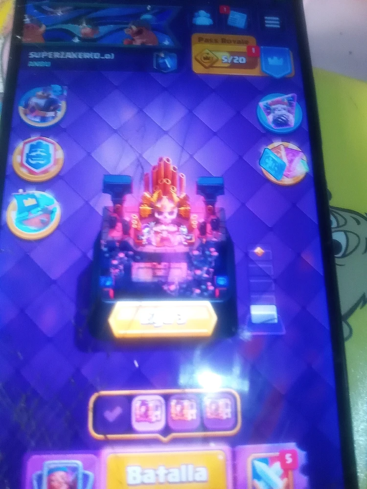 GIF uploaded by Lee perfil