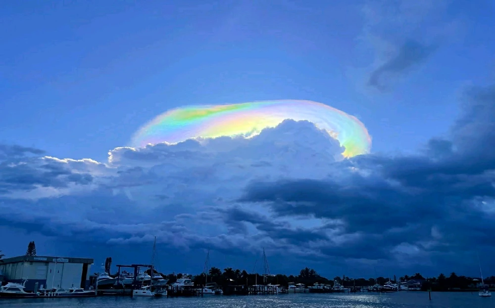 Iridescent cloud that was spotted over Florida yesterday