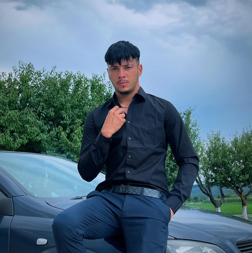 GIF încărcat de Iulian ST