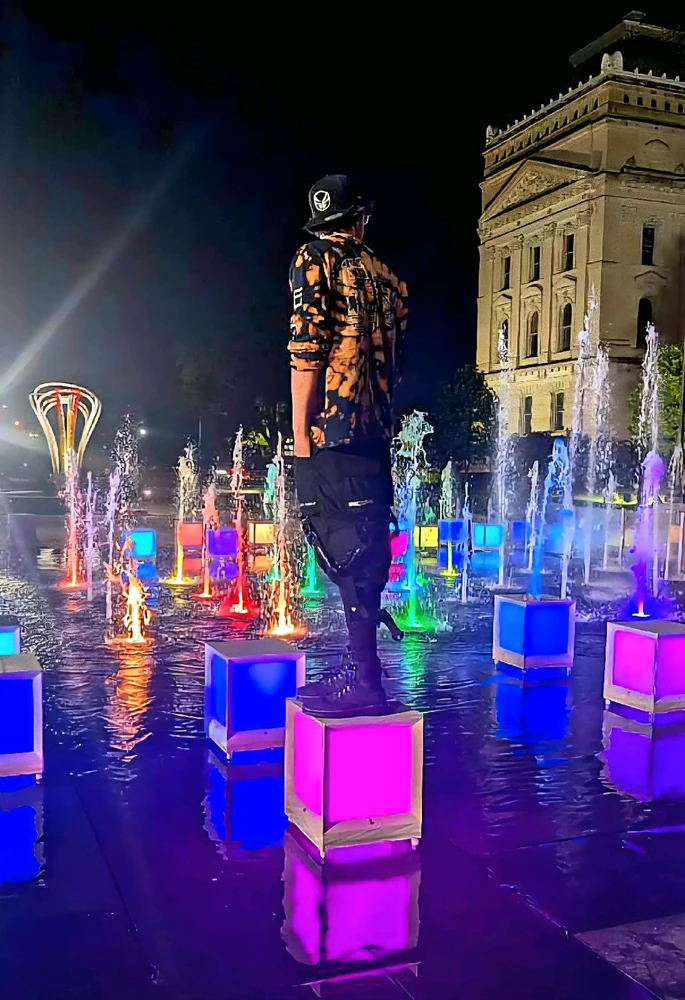 From another world 👽