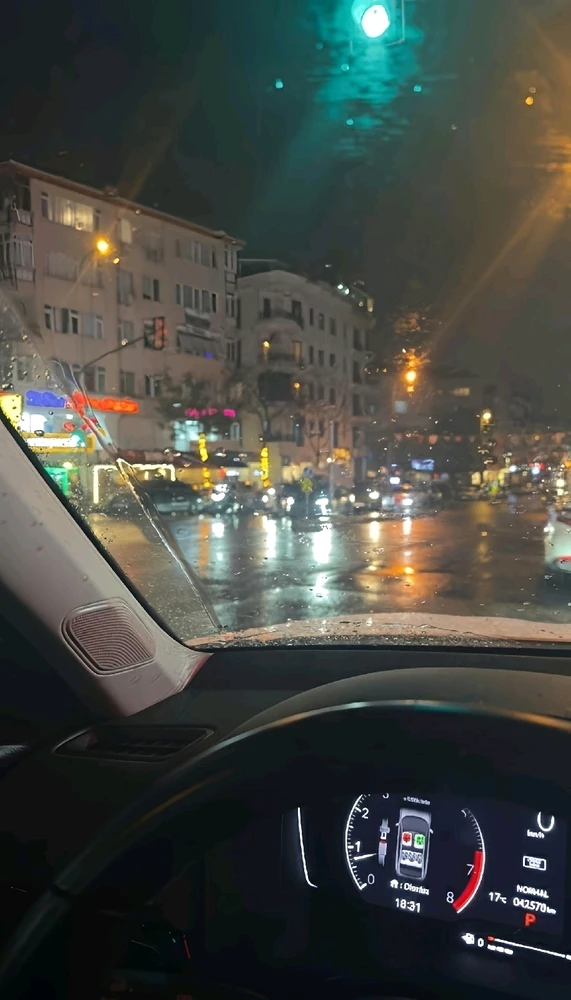 Айшен Арья tarafından yüklenen GIF