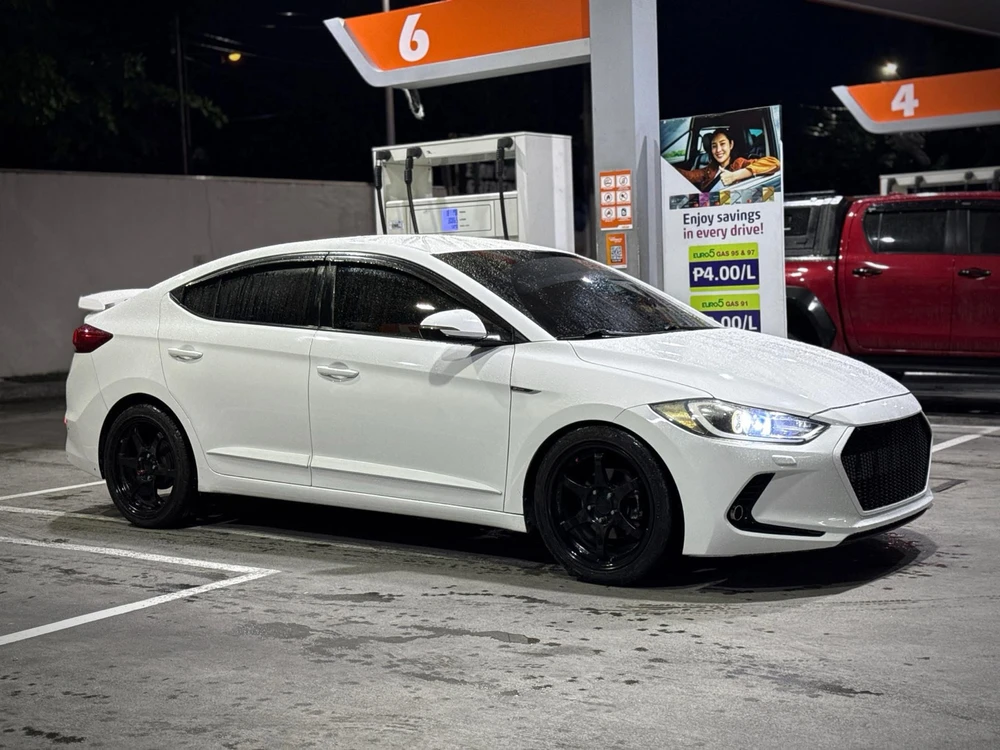 GIF uploaded by Yana