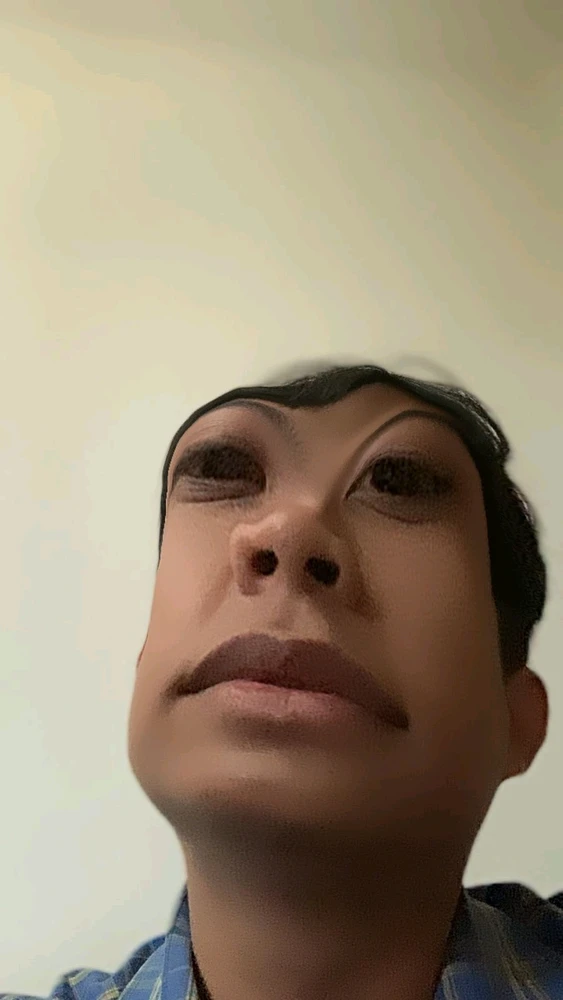 GIF uploaded by Yivonne