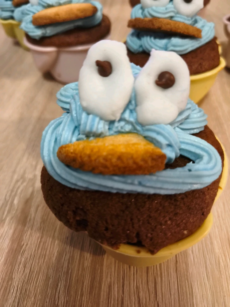 Cupcakes Monstres bleus cuisinés par ma fille !