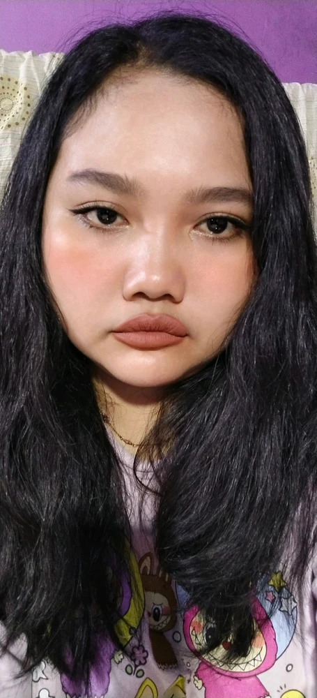 GIF na in-upload ni Indri